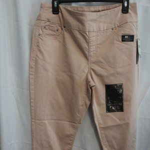 Peach Capri stretch pants